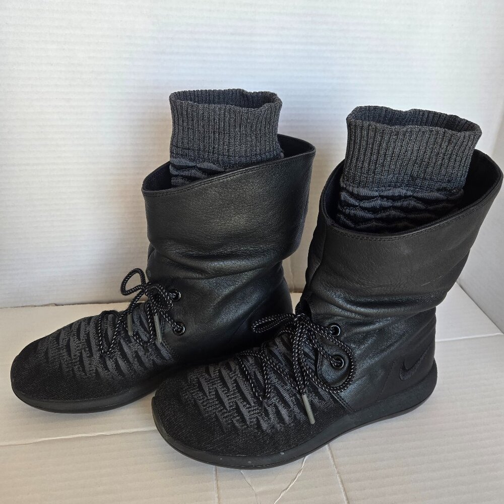 PRICE DROP!!  Women's NIKE Roshe Two Flyknit High